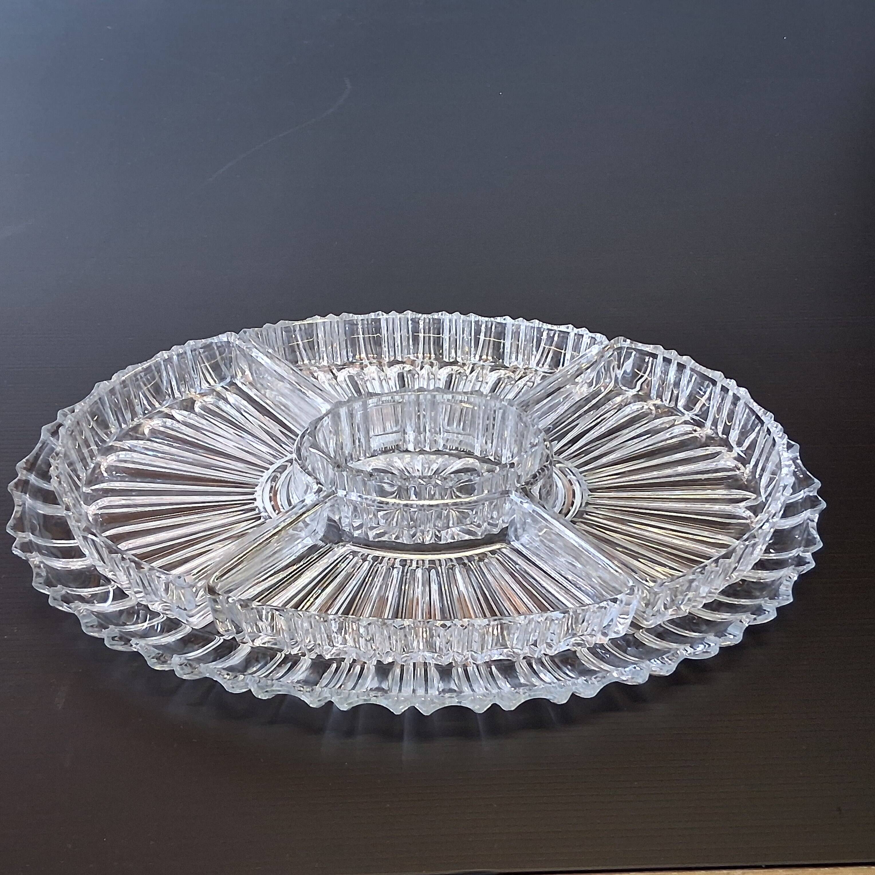 Very nice old glass hors d'oeuvre dish.