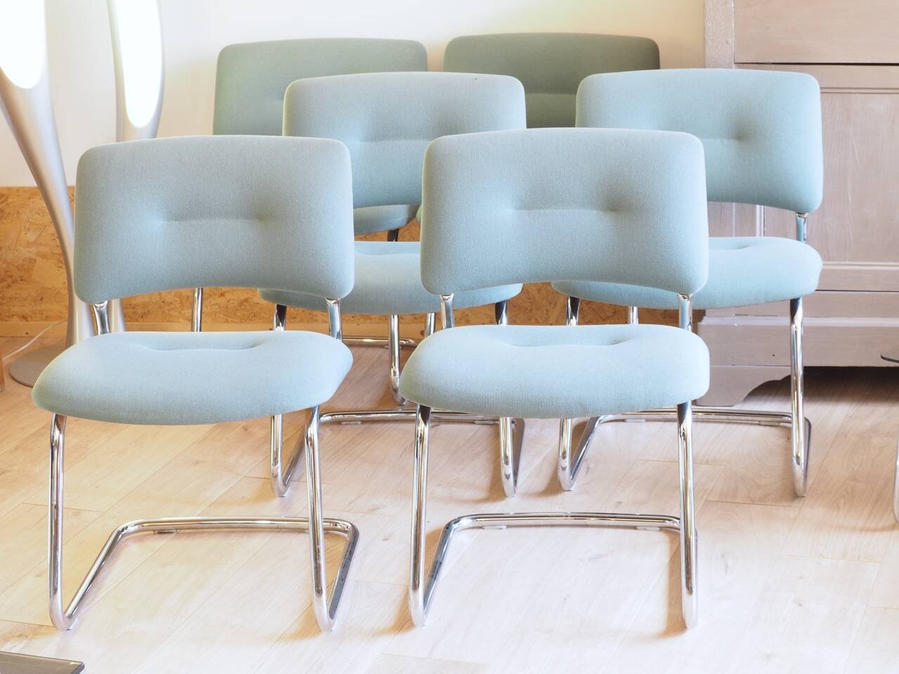 6 steelcase strafor chairs