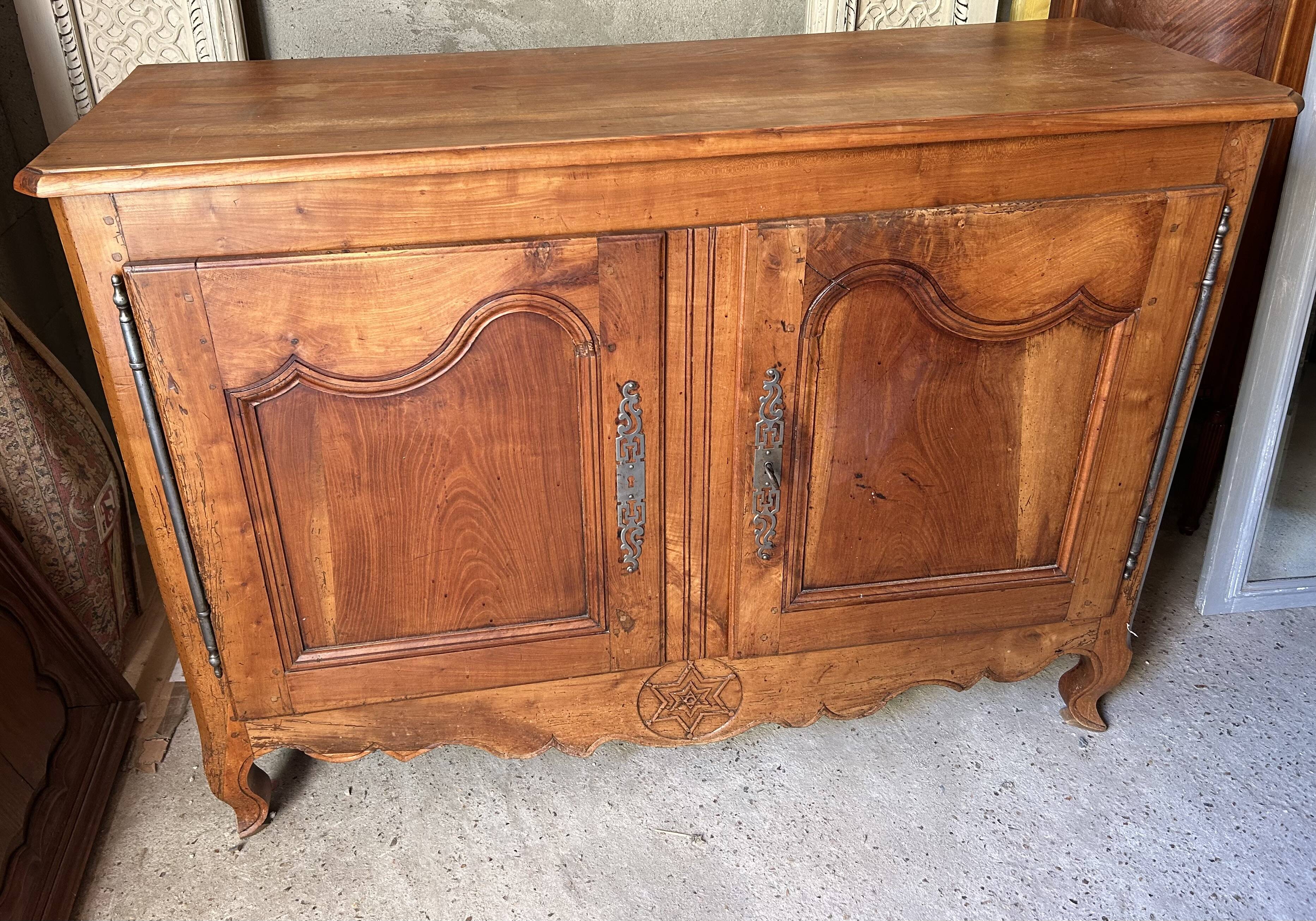 Low sideboard