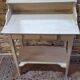 Table de toilette