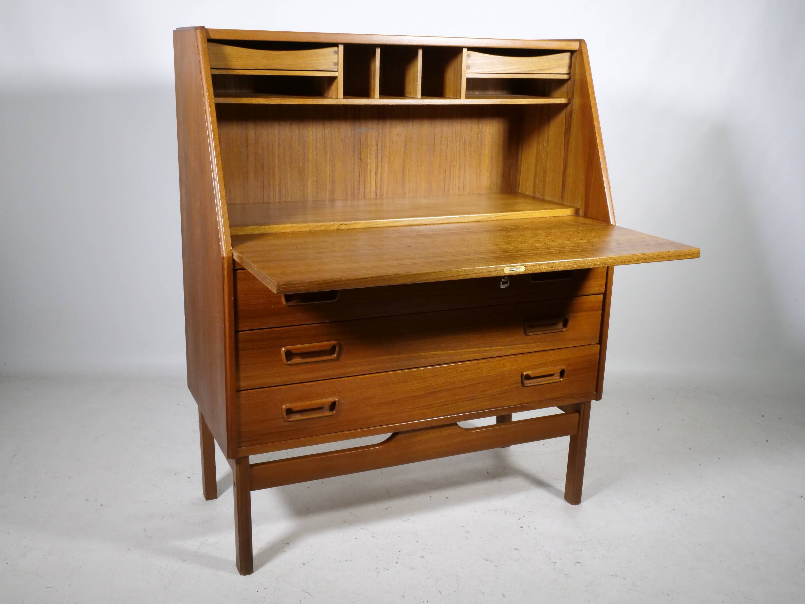 Secrétaire danois en teck, années 1960
