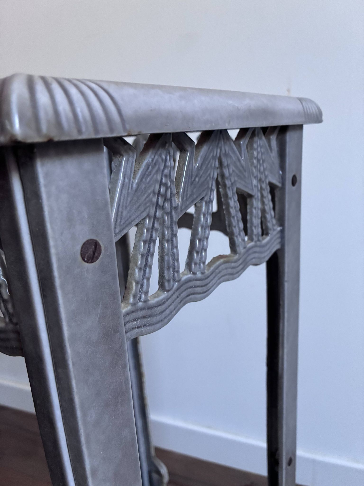 Art Deco umbrella stand from the 1930s, cast iron.
