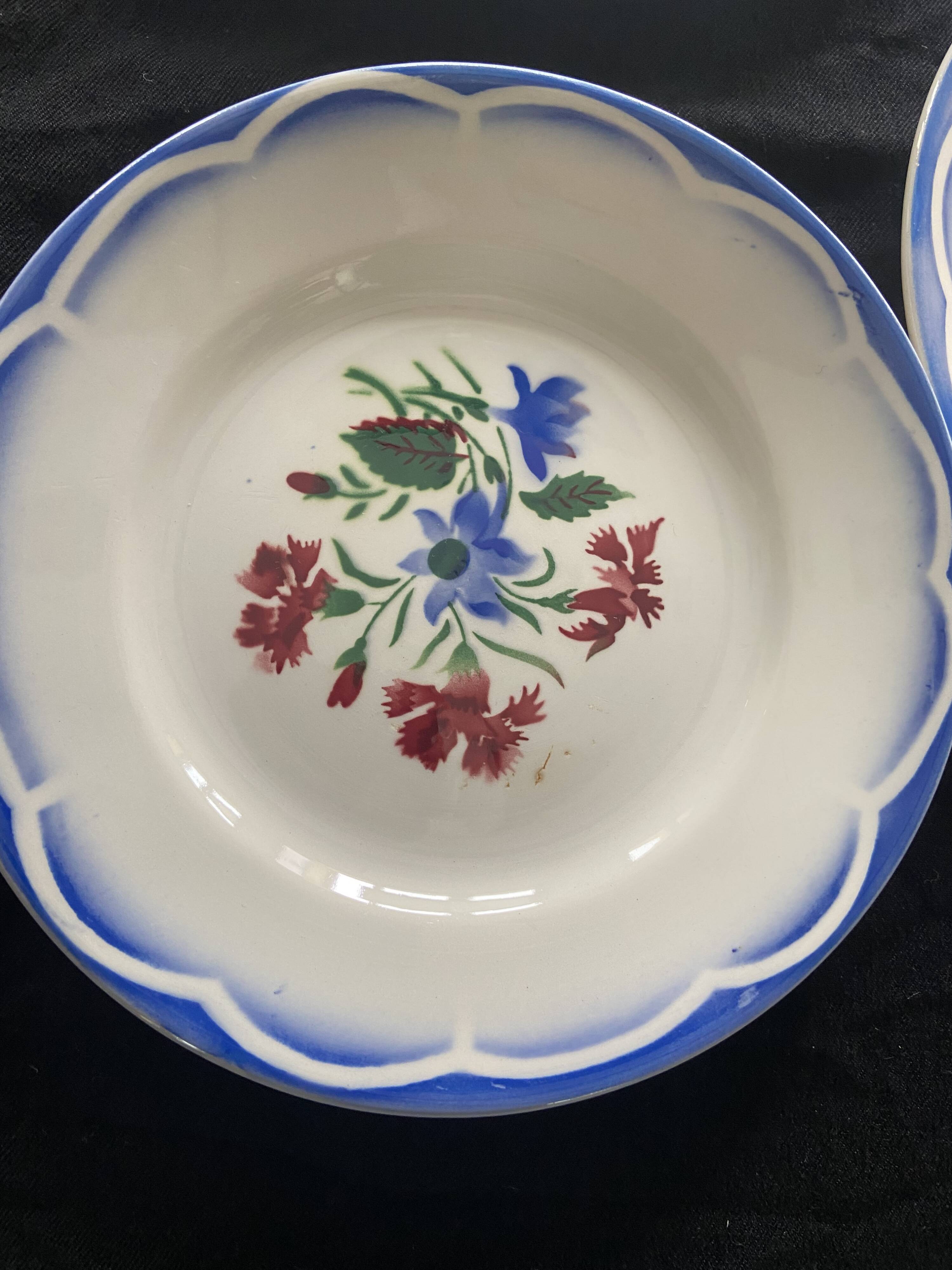 Set of 23 Digoin Sarreguemines "Elorn" dessert plates