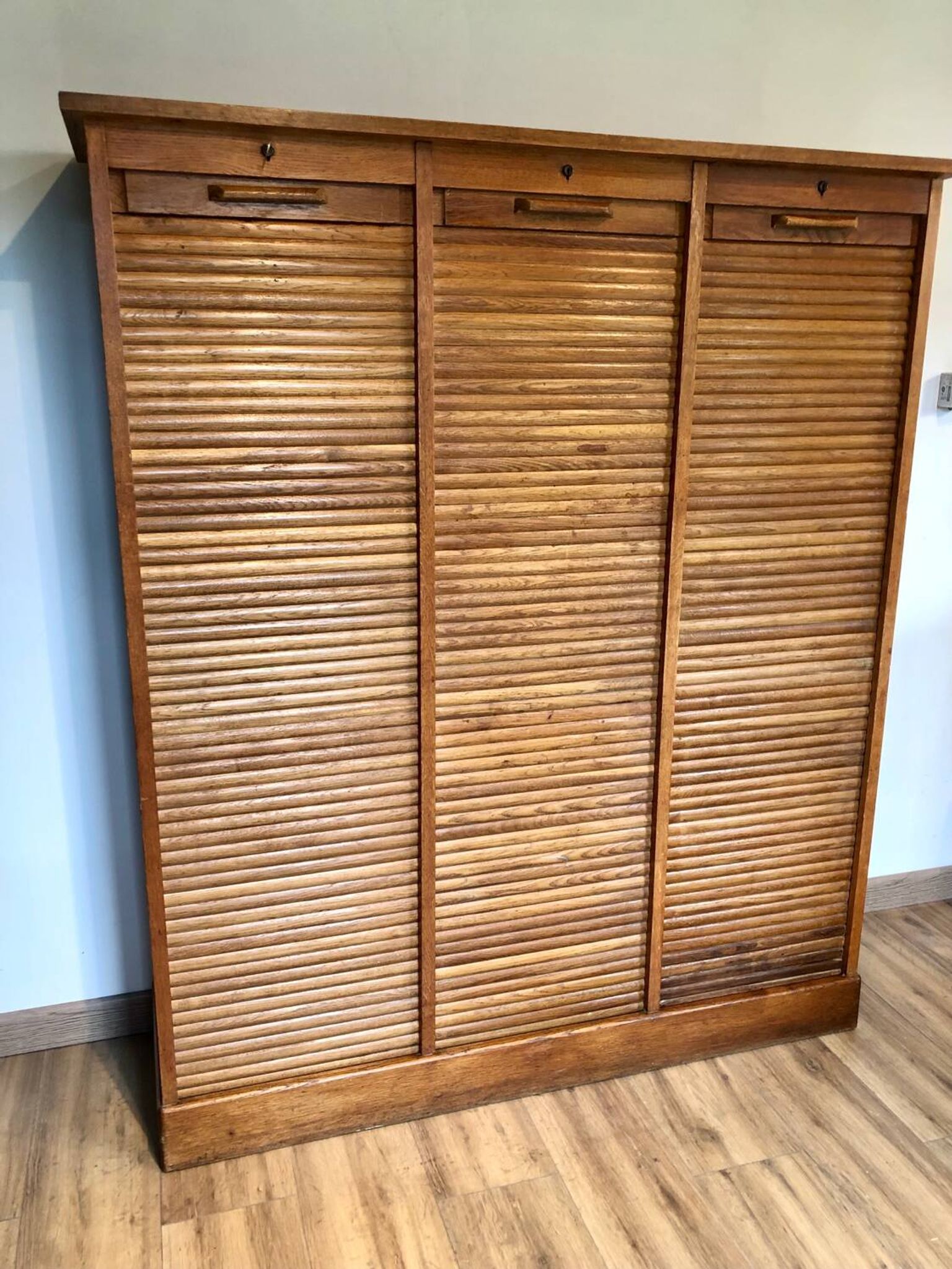 Triple curtain binder