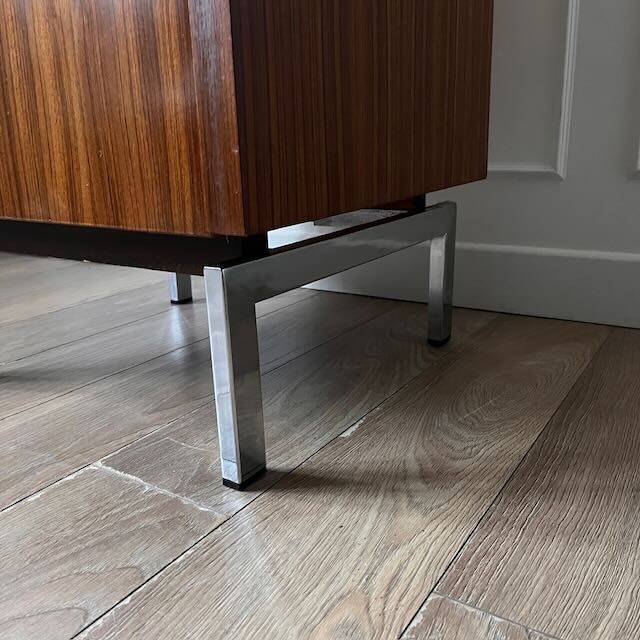 Meuble de rangement teck et chrome