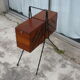 Vintage foot metal tavailleuse