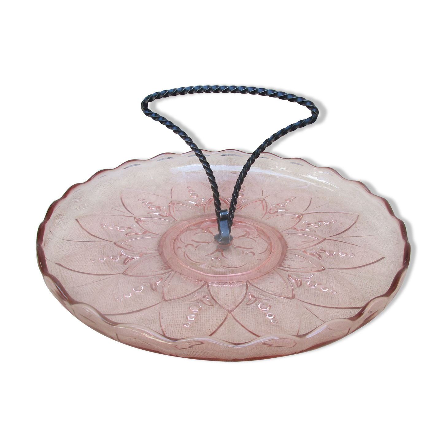 Pink glass-sided dish