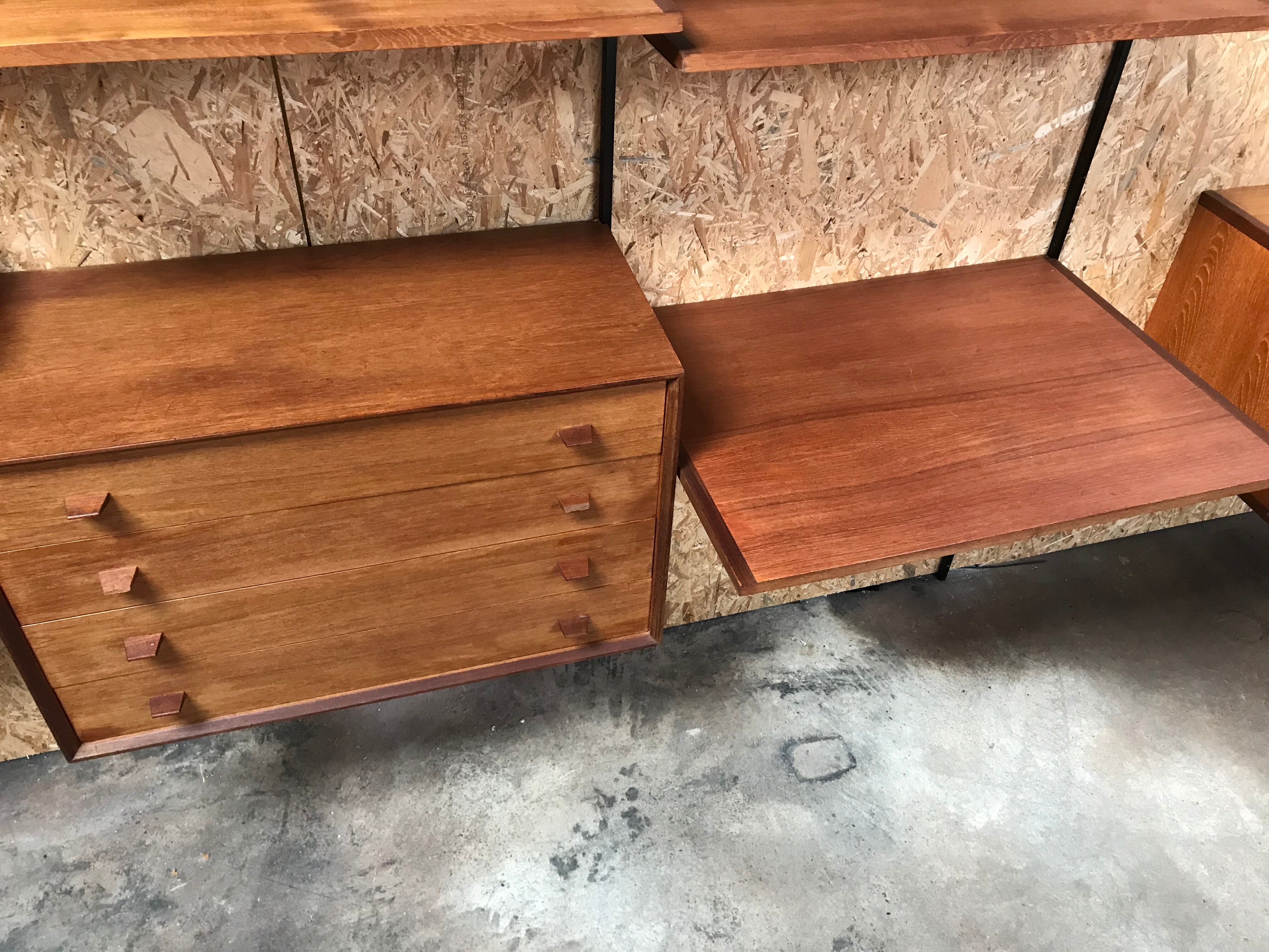 Wall bookcase