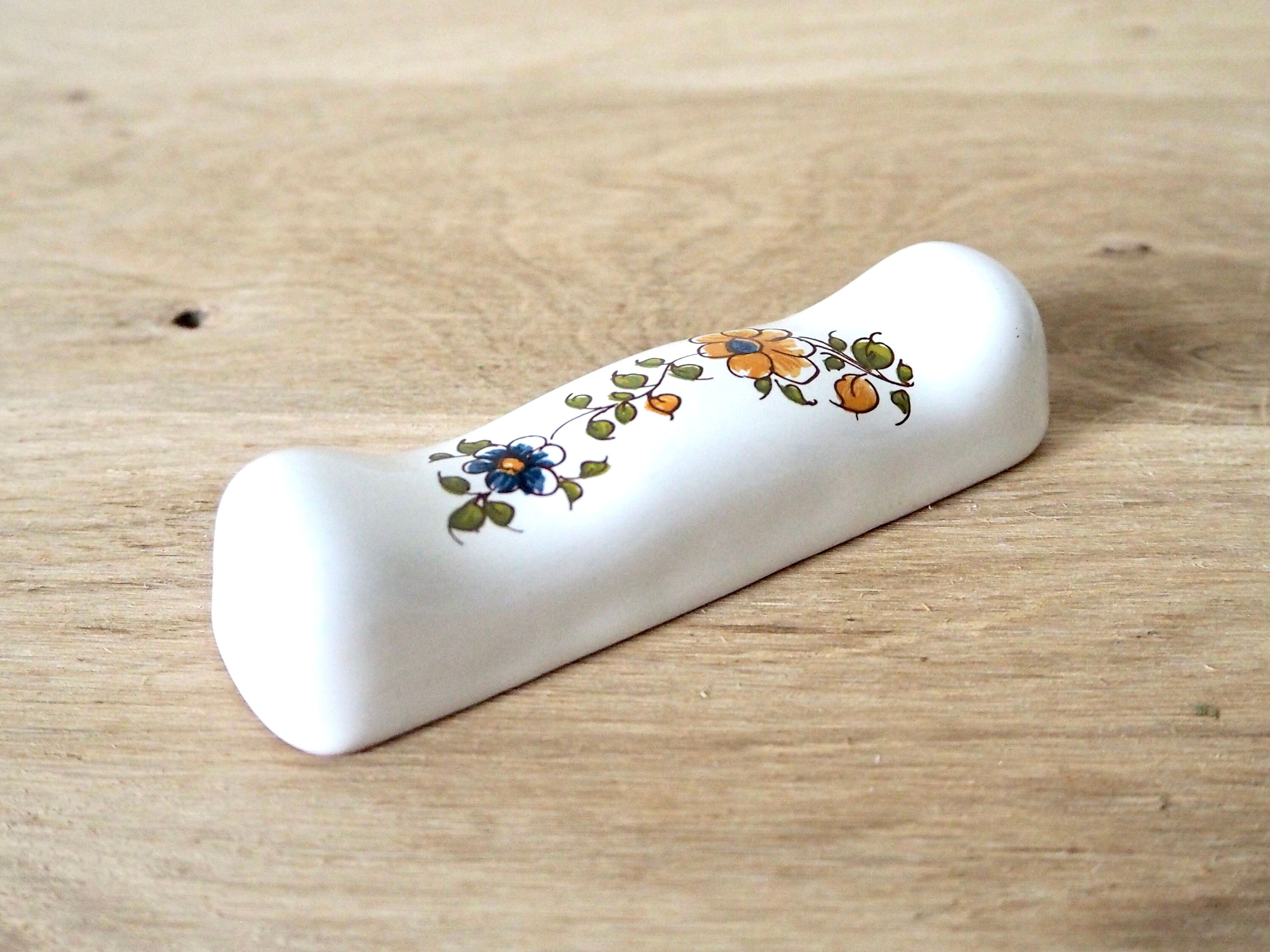 Set of 12 knife holders style Moustiers