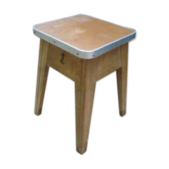 Tabouret coffre ancien