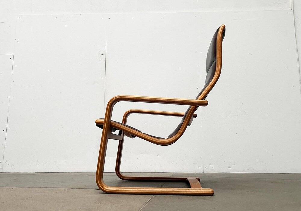 Vintage Swedish armchair model Lamello in beech by Yngve Ekström for Swedese, 1970s.