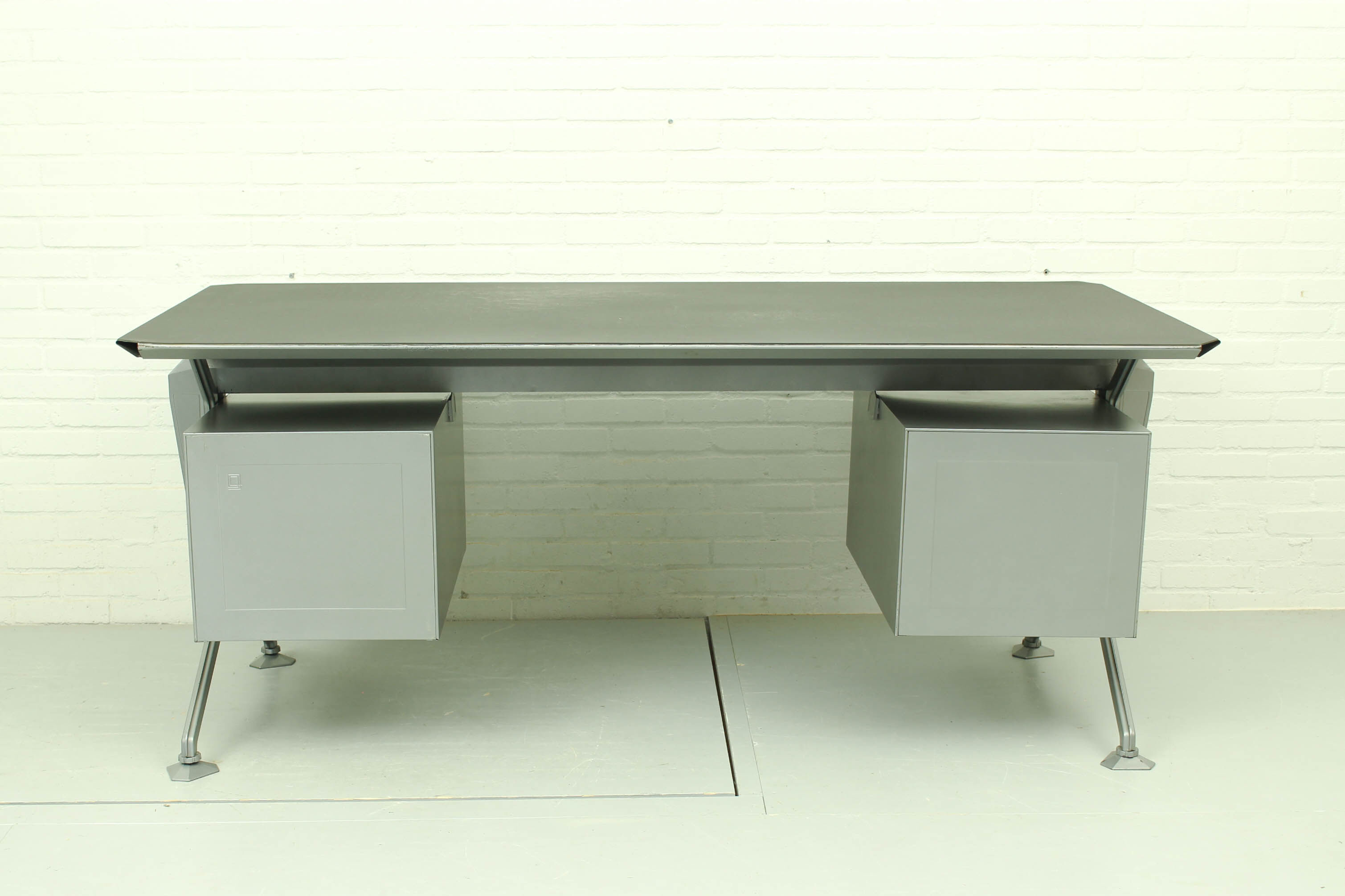 Arco Desk by Studio BBPR  for Olivetti, 1963