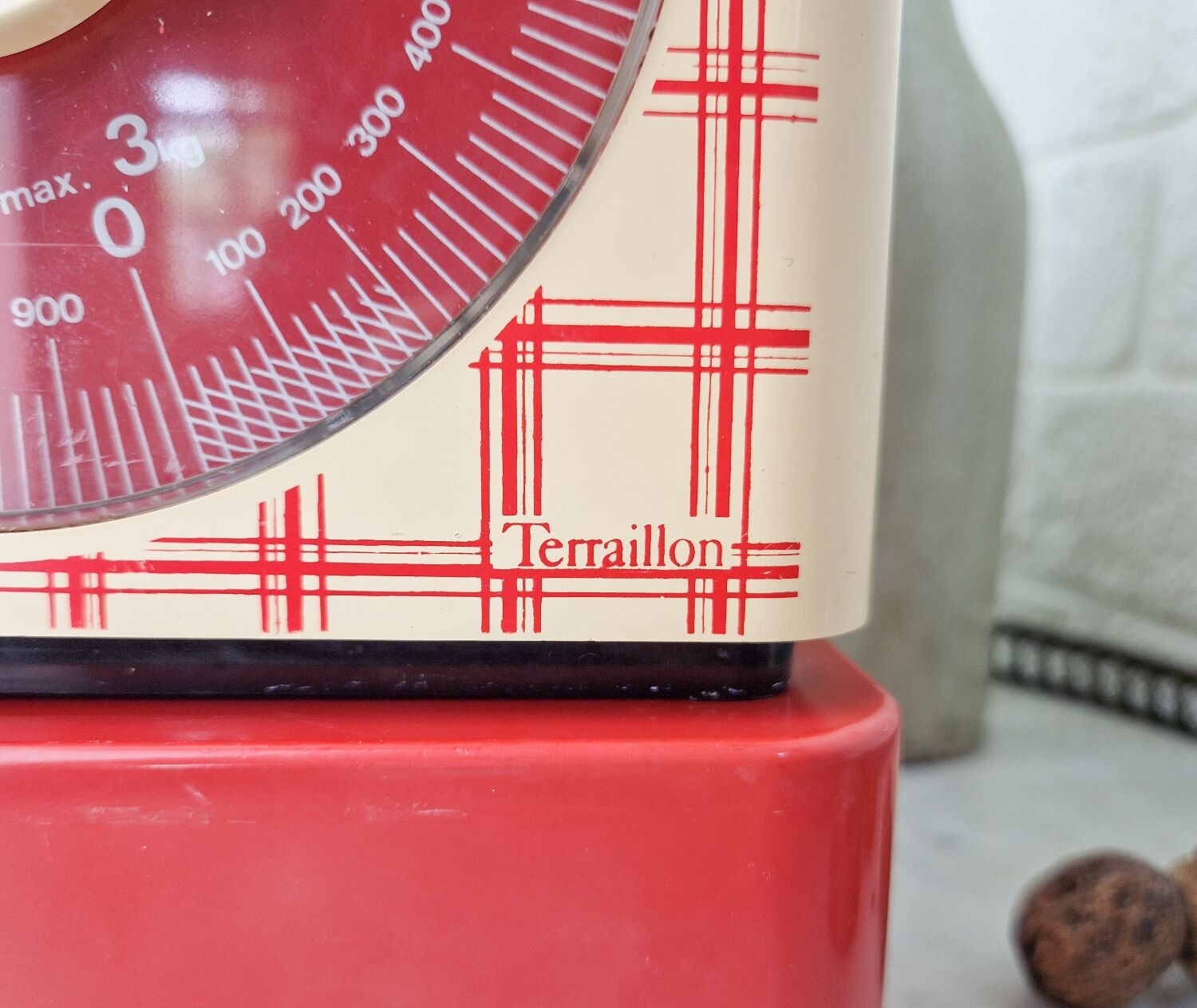 Terraillon kitchen scale vintage limited edition design tea towel 70s