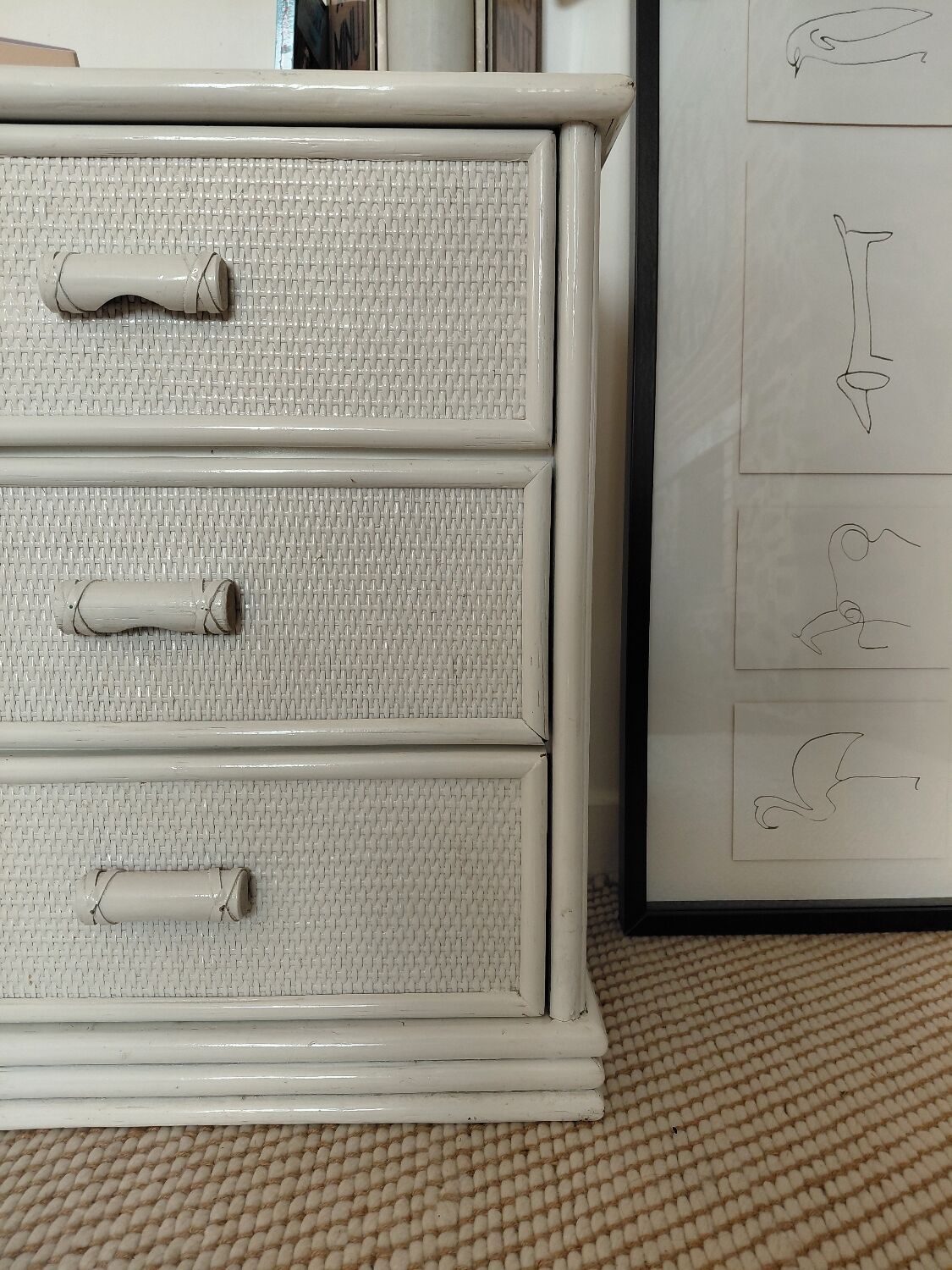Vintage cane chest of drawers with 3 drawers - white patinated wood - seaside spirit