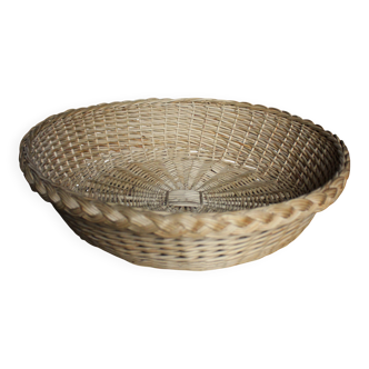 Vintage round wicker basket