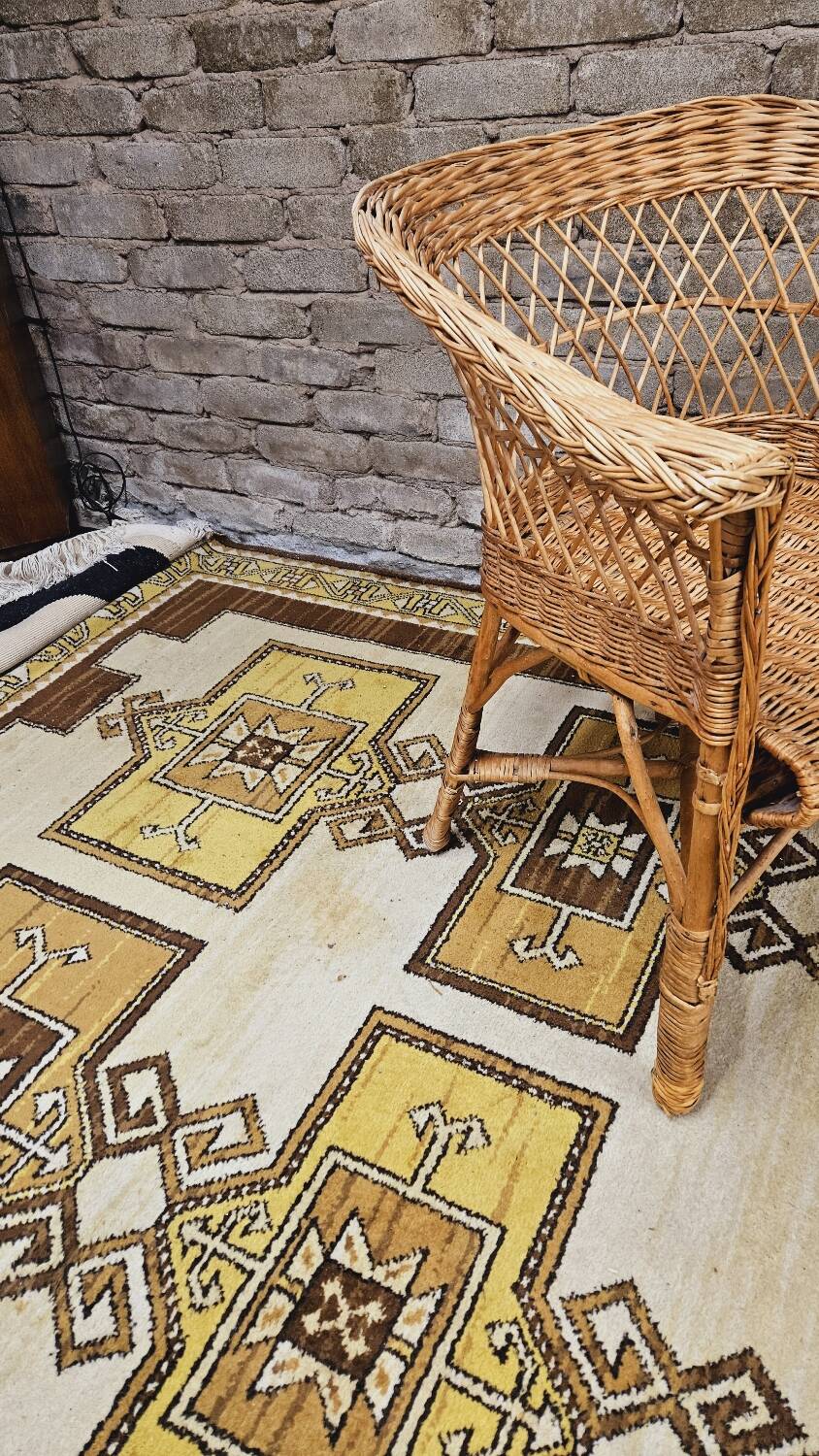 Vintage 1960s wicker rattan armchair