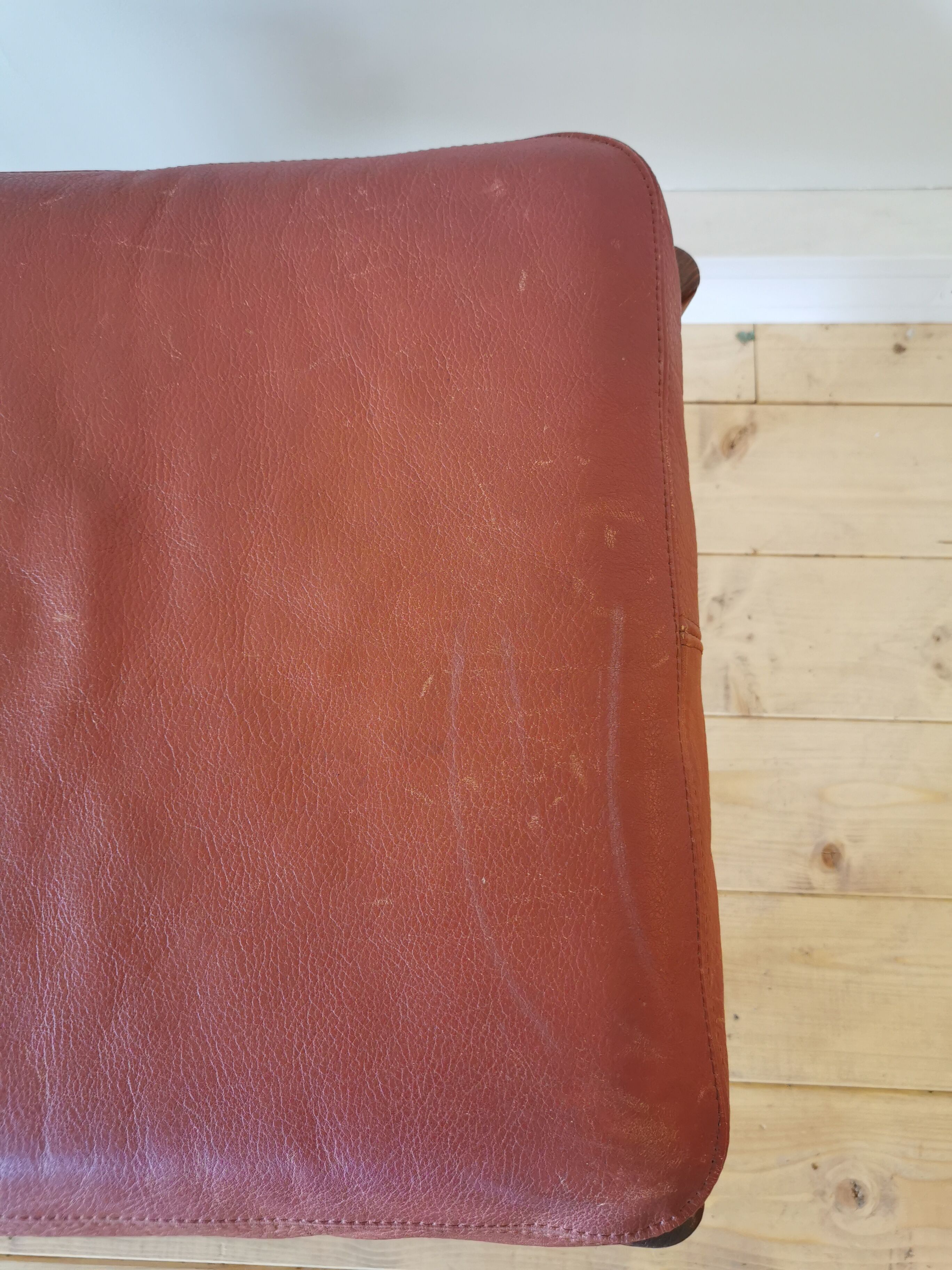 Pair of Dyrlund leather footrest 60s leather