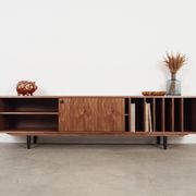Buffet en noyer, design scandinave