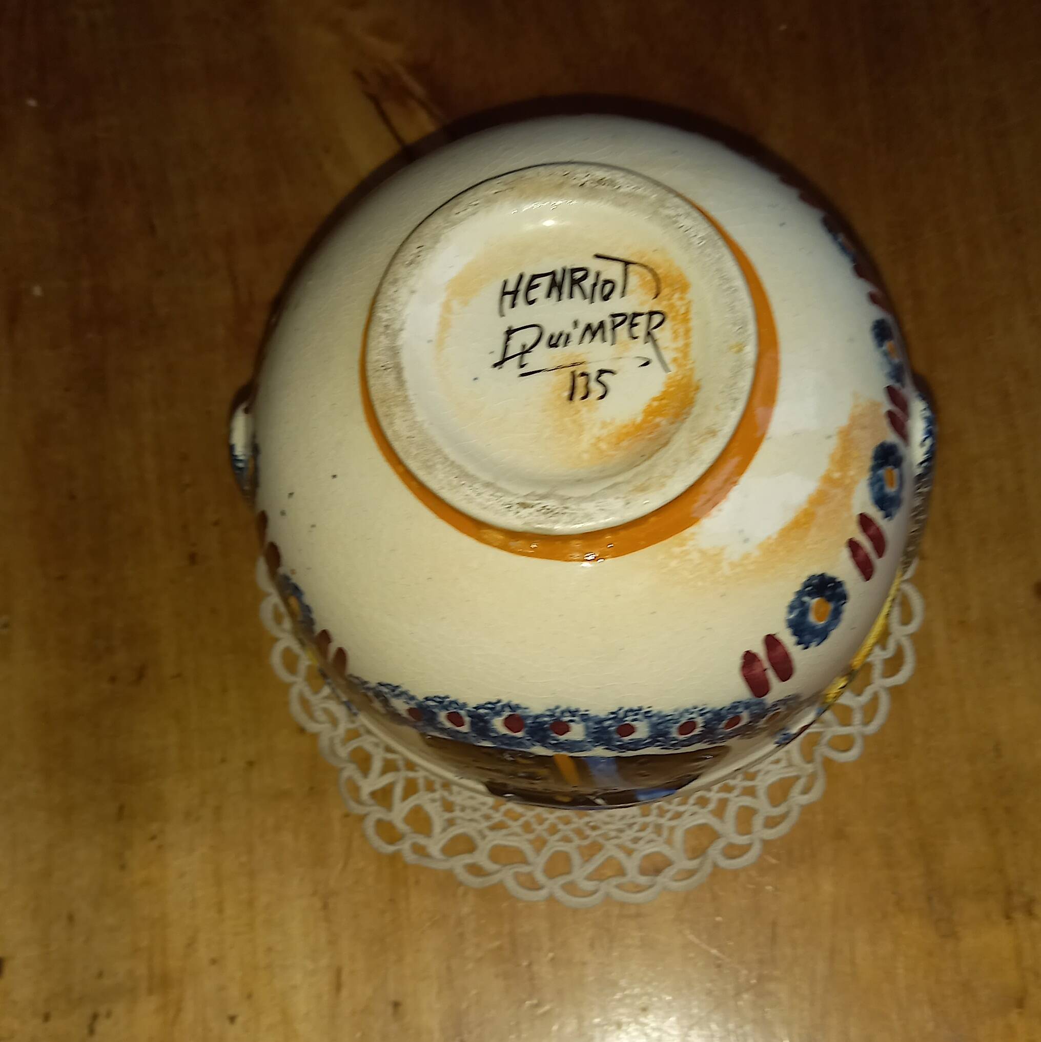 Henriot quimper round vase with handles - approximately 15.5x15cm.