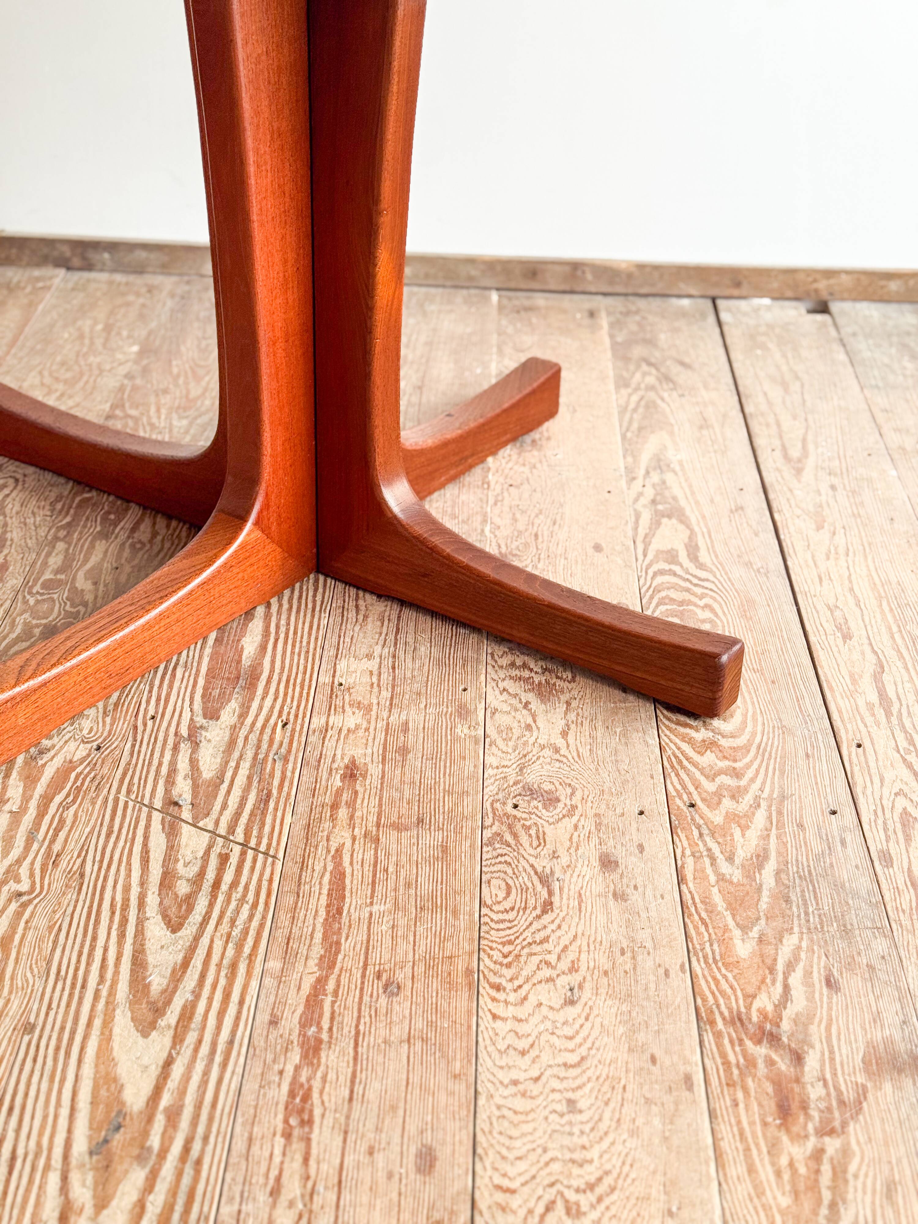 Table ronde extensible en teck danoise vintage  🧷 ETSY KEYWORDS & TAGS 🇩