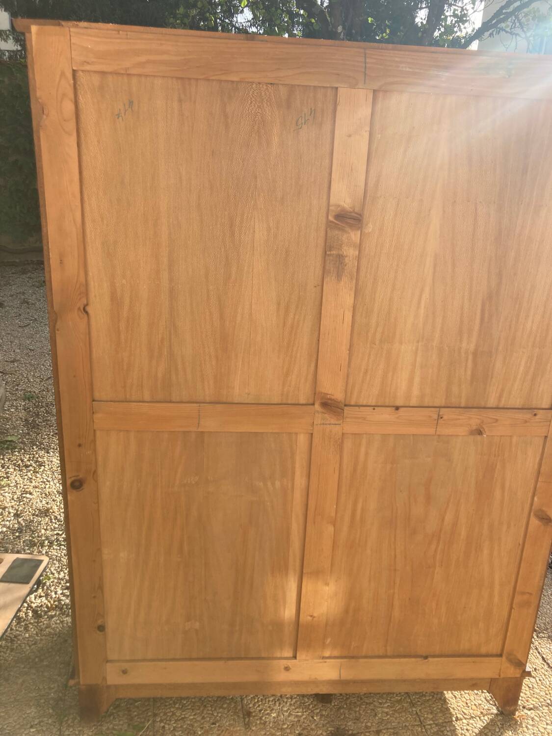 René Gabriel wardrobe