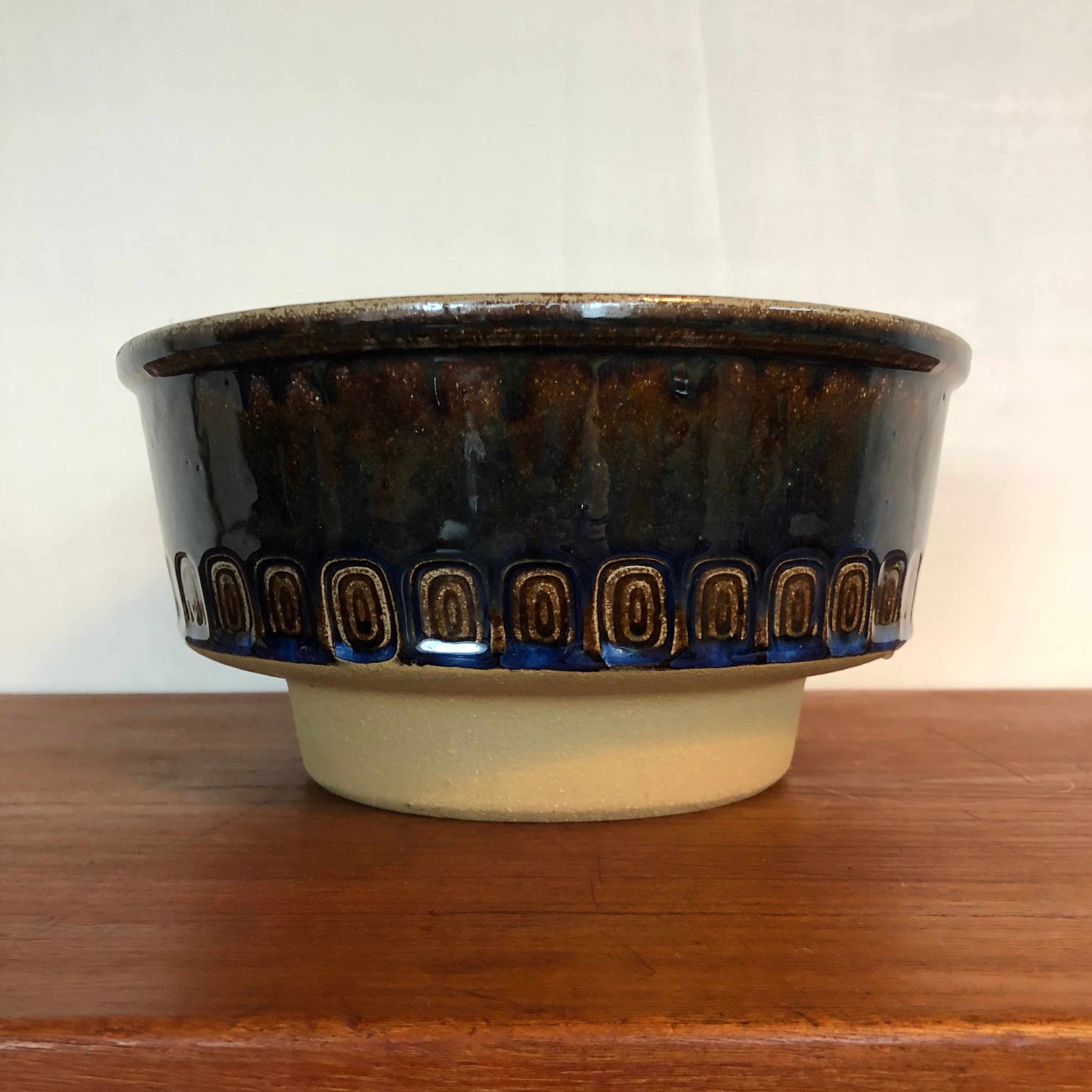 Plat de Maria Philippi pour poterie Søholm Danemark