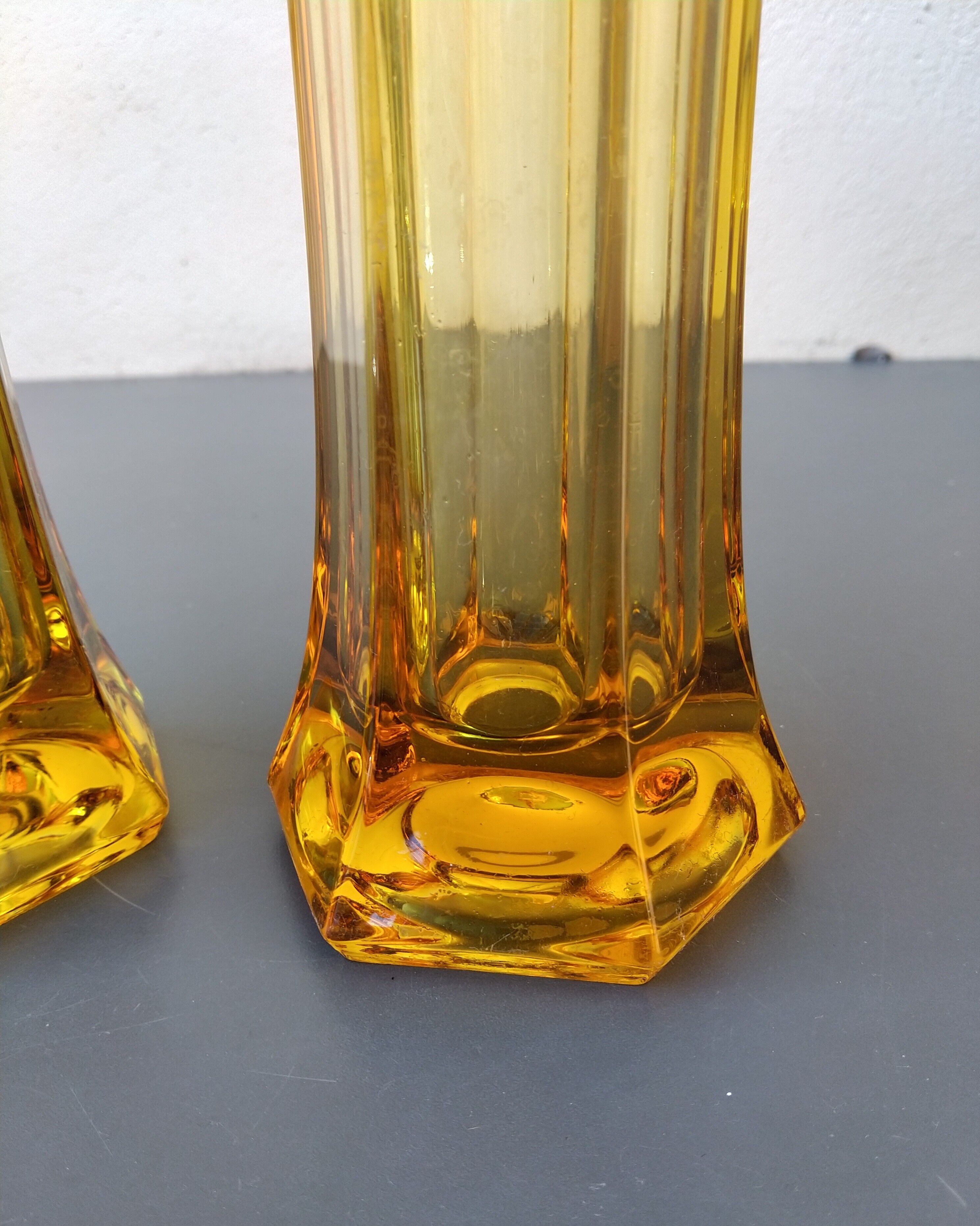 Set de 2 vases vintage 1950  jaune orangé