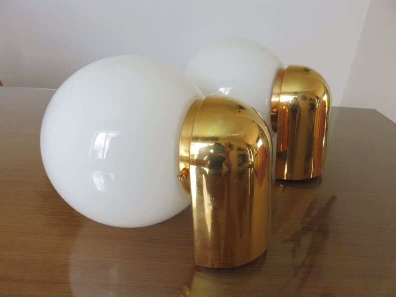 Pair of appliques " Limburg " white opaline and golden methacrylate 80s