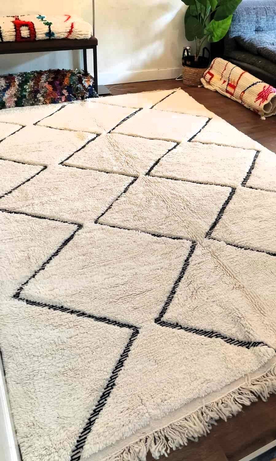 Beniouarain Berber ethnic rug