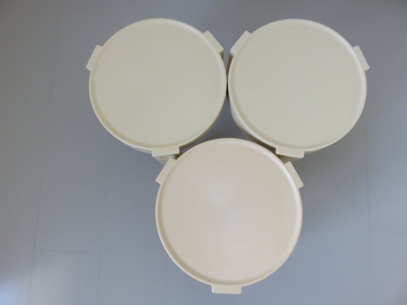 Série de 3 tables gigognes tripodes design Holland années 70