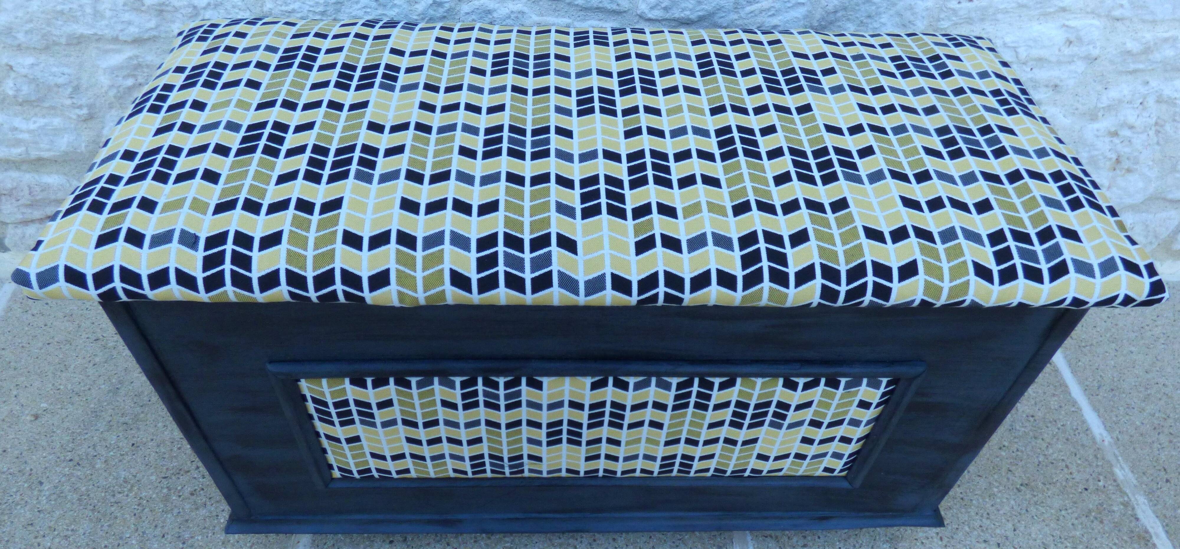 Wooden storage chest or bed end with padded top - Totally real