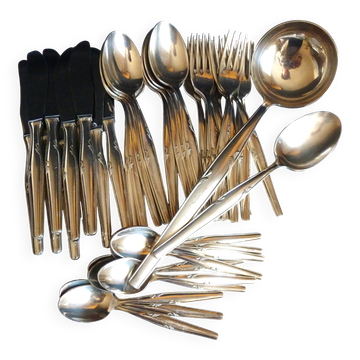 Art Deco silver-plated table cutlery set, silver metal tableware.