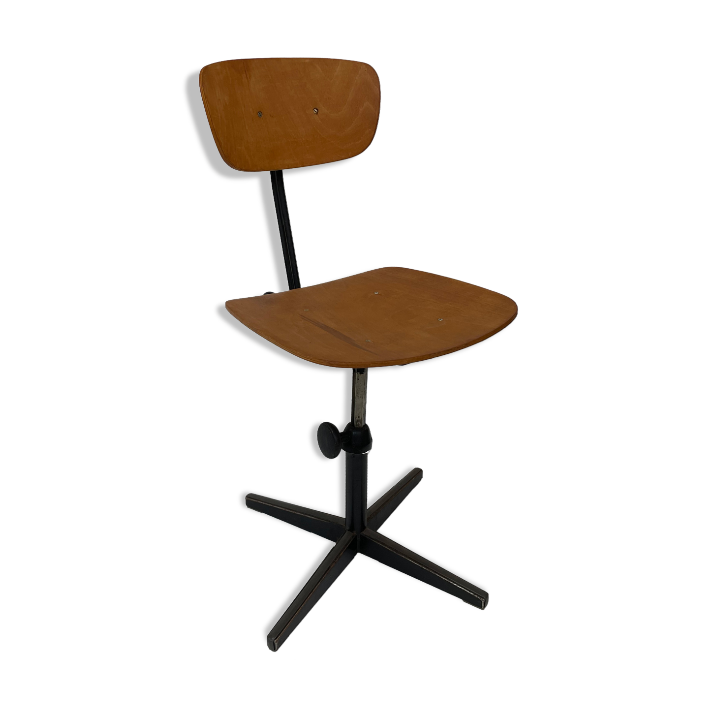 Friso Kramer Ahrend vintage work chair from Cirkel chair workshop design
