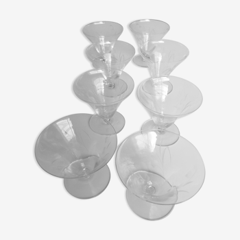 8 glass cups