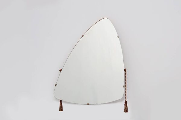 Miroir triangulaire organique vintage avec dos en bois, Belgique années 1960