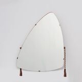 Miroir triangulaire organique vintage avec dos en bois, Belgique années 1960
