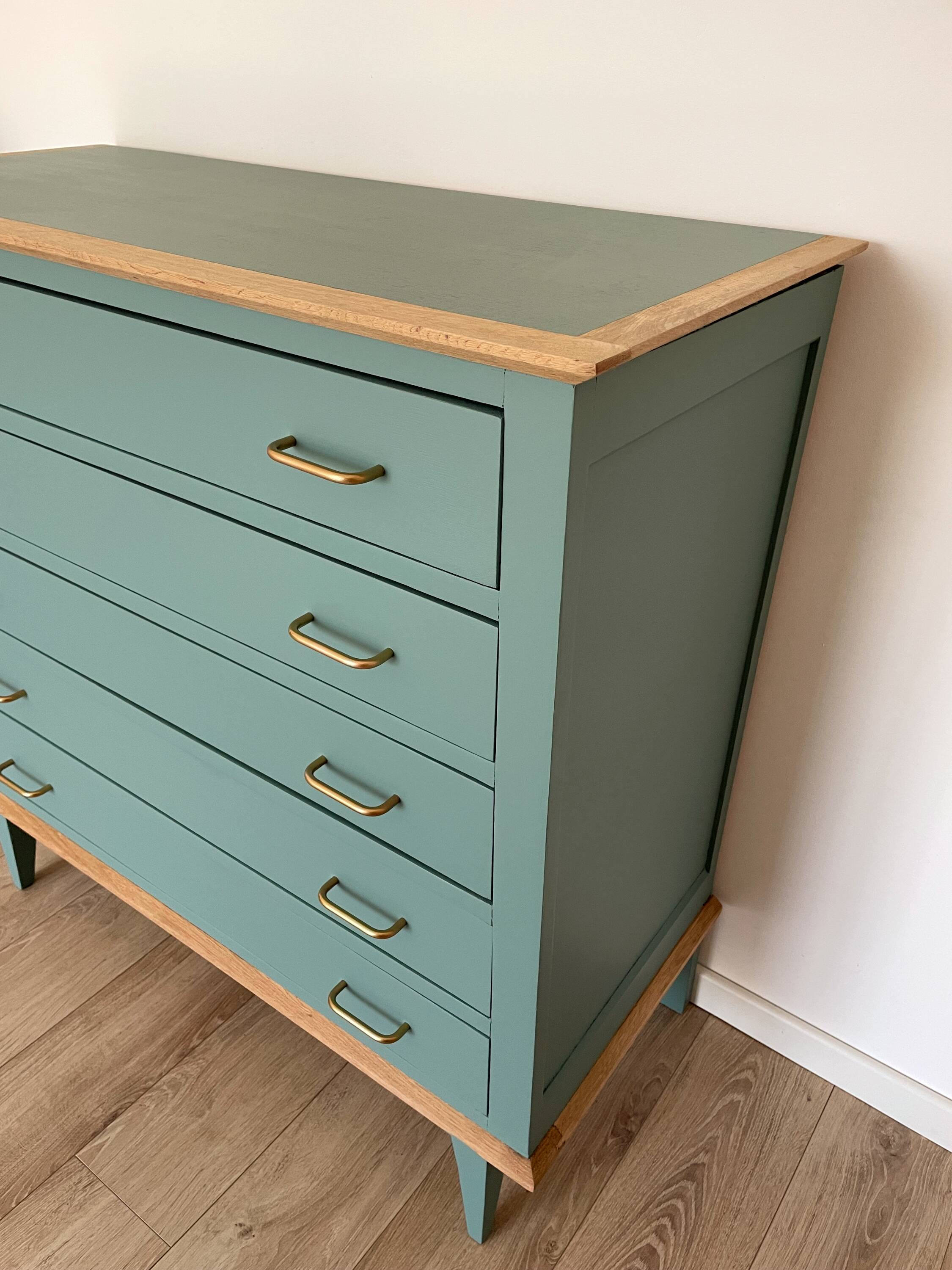 Vintage dresser, celadon green
