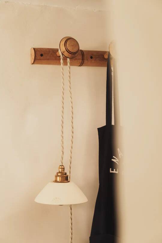 Pitchoun portable lamp in white terracotta