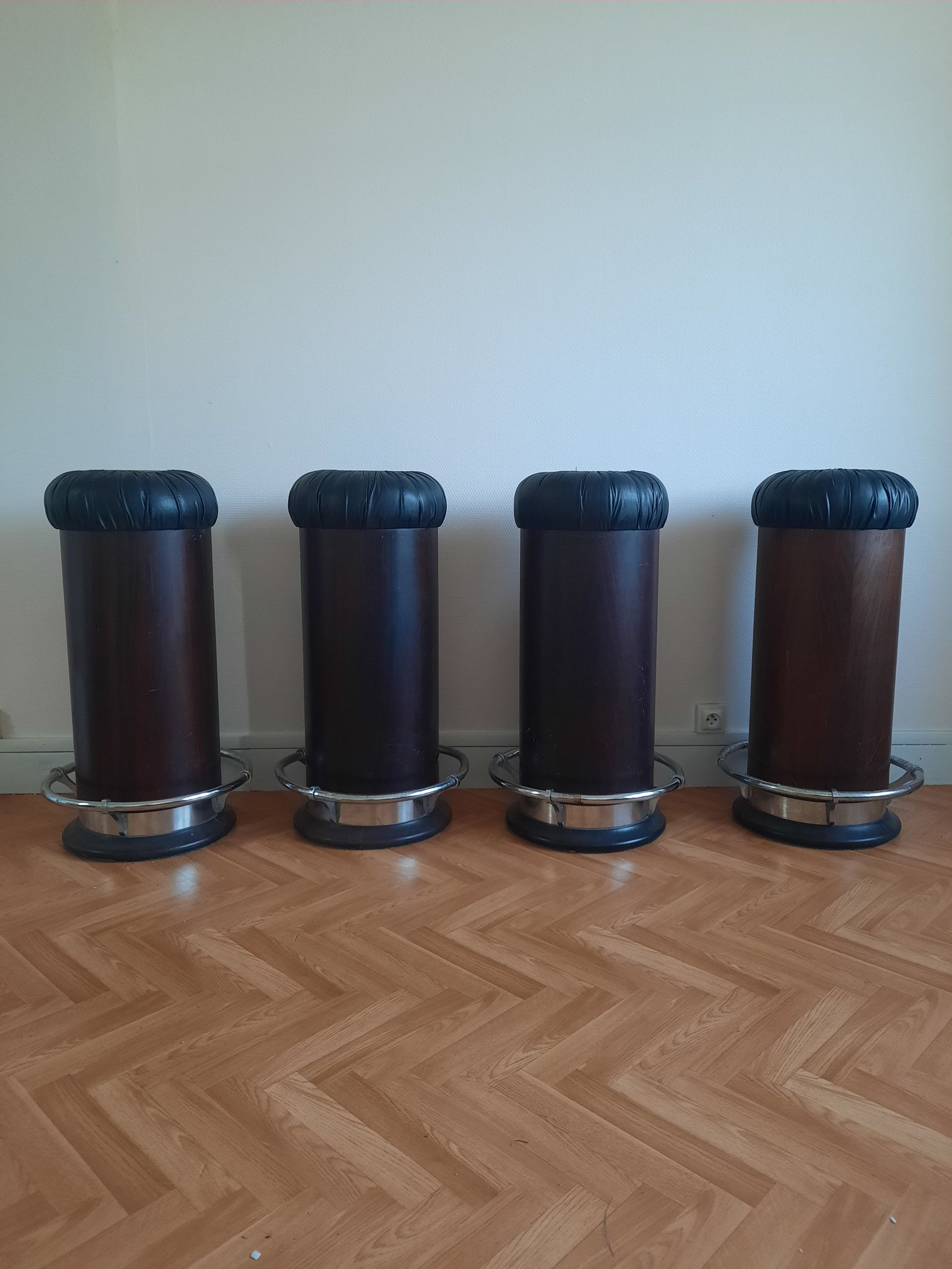 Série de 4 tabourets  de bar années  50-60