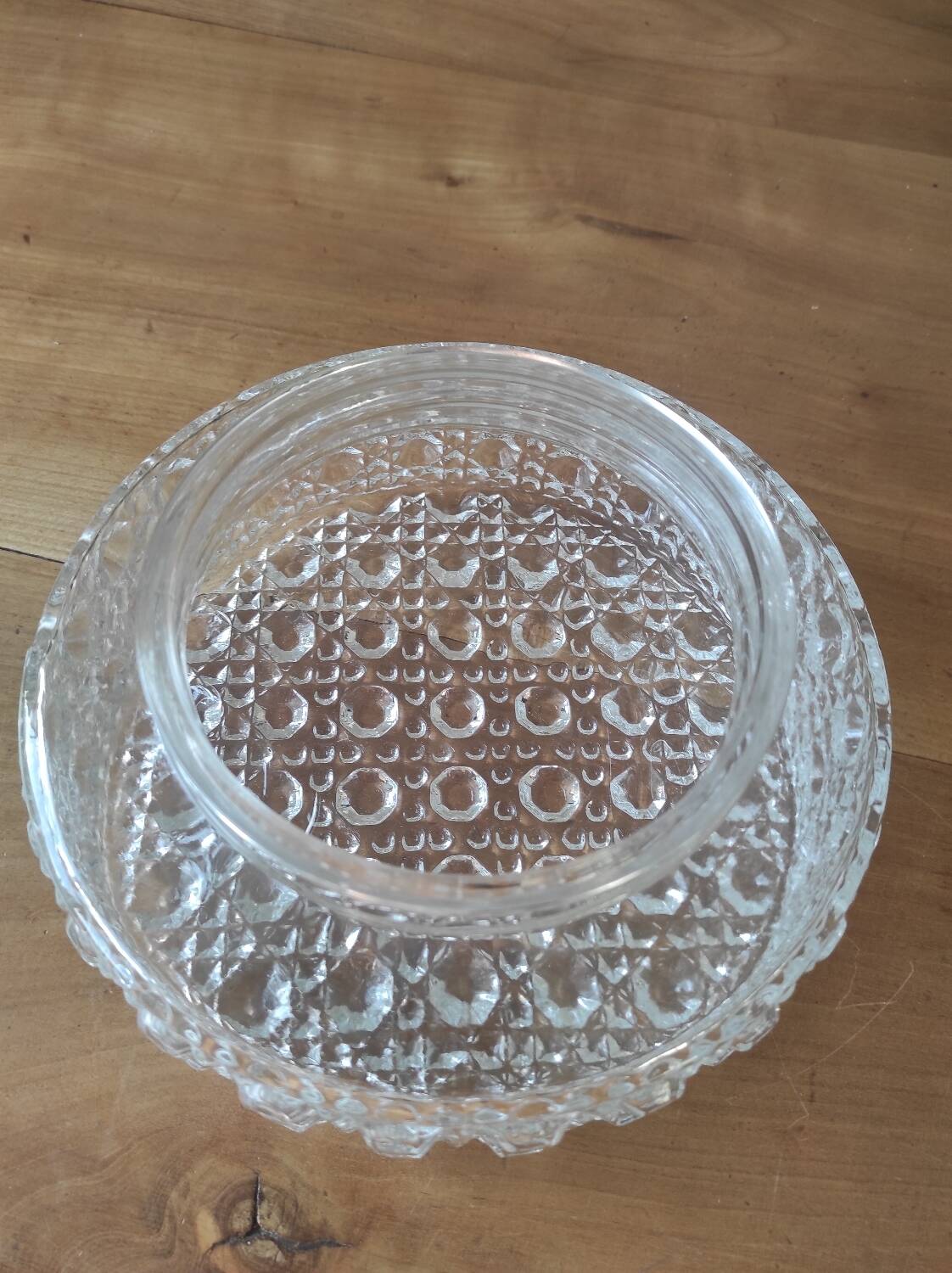 Glass ceiling light globe with relief decoration