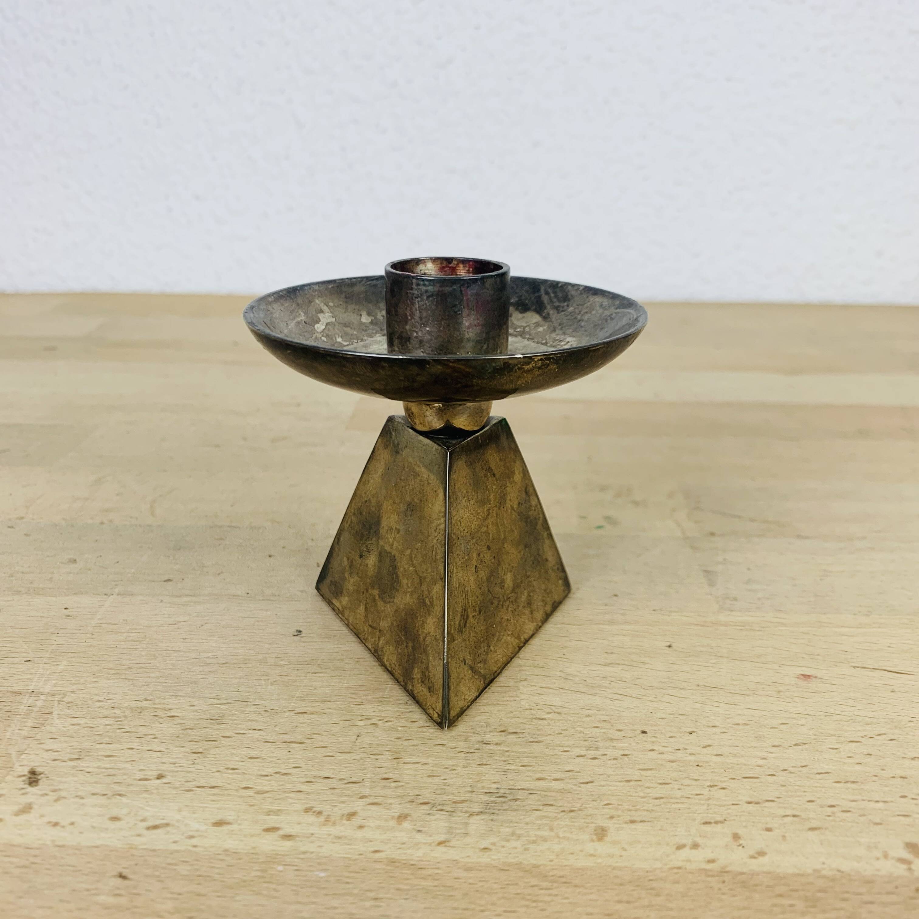 Triangle silver metal candle holder