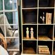 Ancien meuble de métier avec casiers