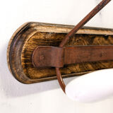Coat rack in wood and porcelain