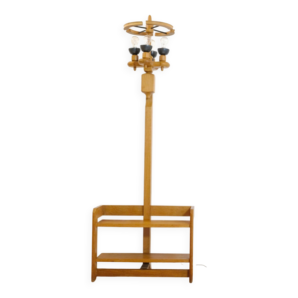 Guillerme et Chambron pour Votre Maison, un lampadaire formant étagère, 196