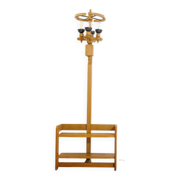 Guillerme et Chambron pour Votre Maison, un lampadaire formant étagère, 196