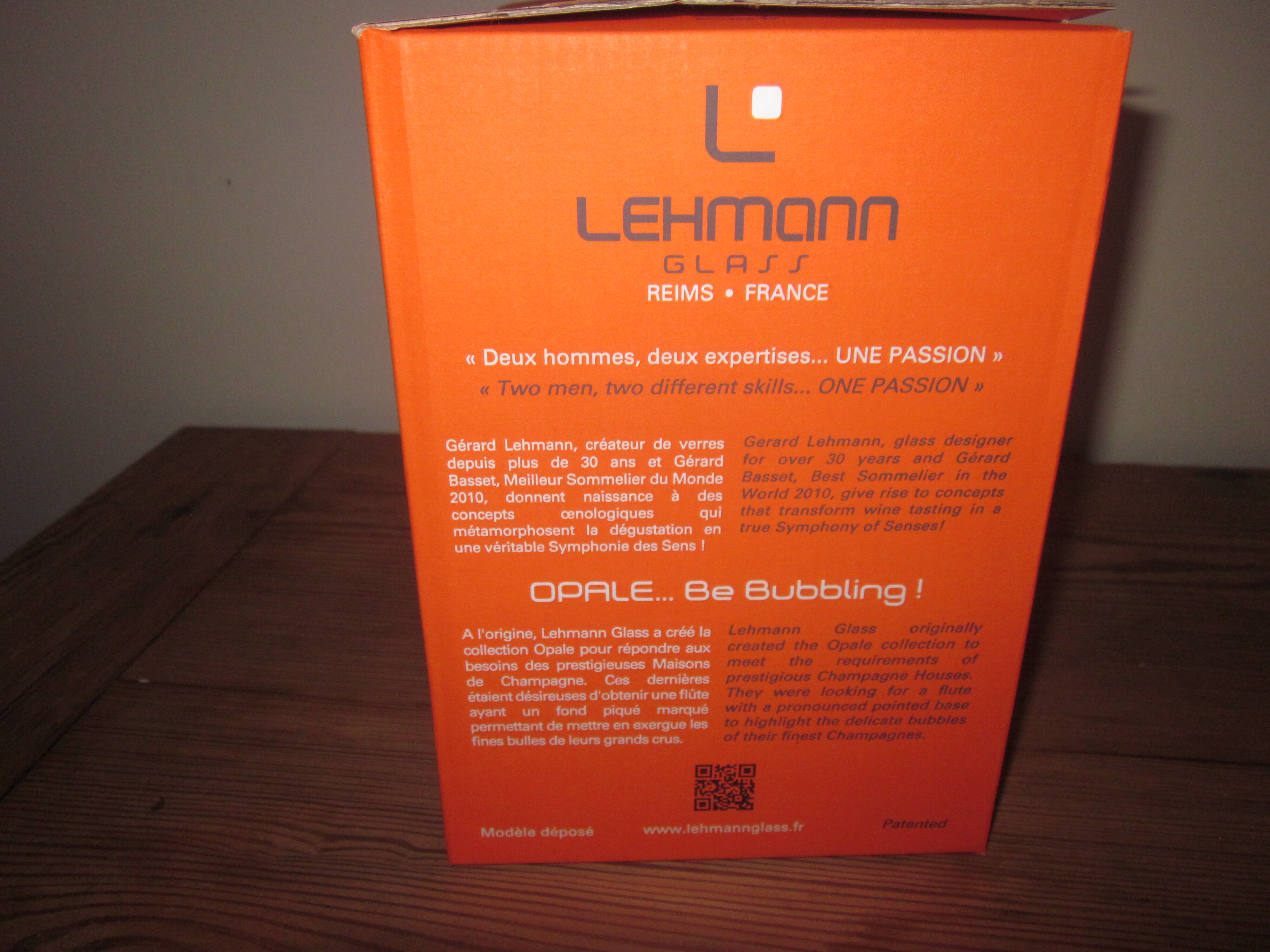 6 champagne flutes Taittinger