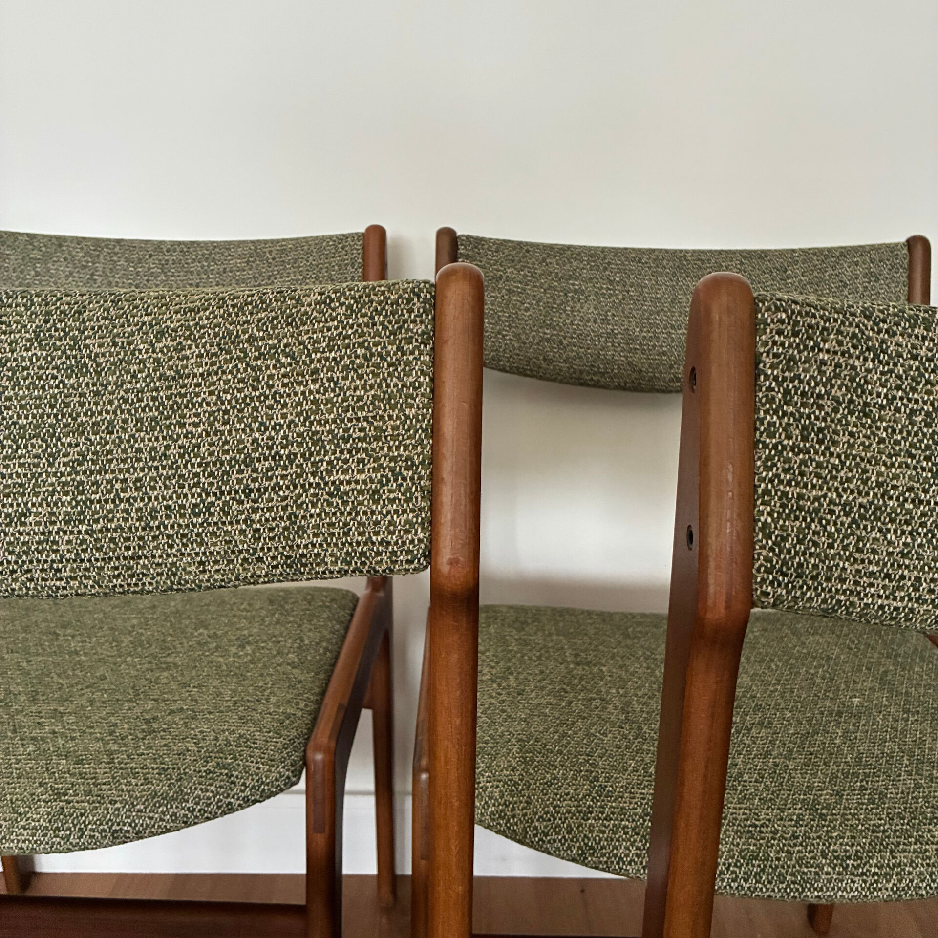 Lot of 4 1960s Scandinavian style chairs.