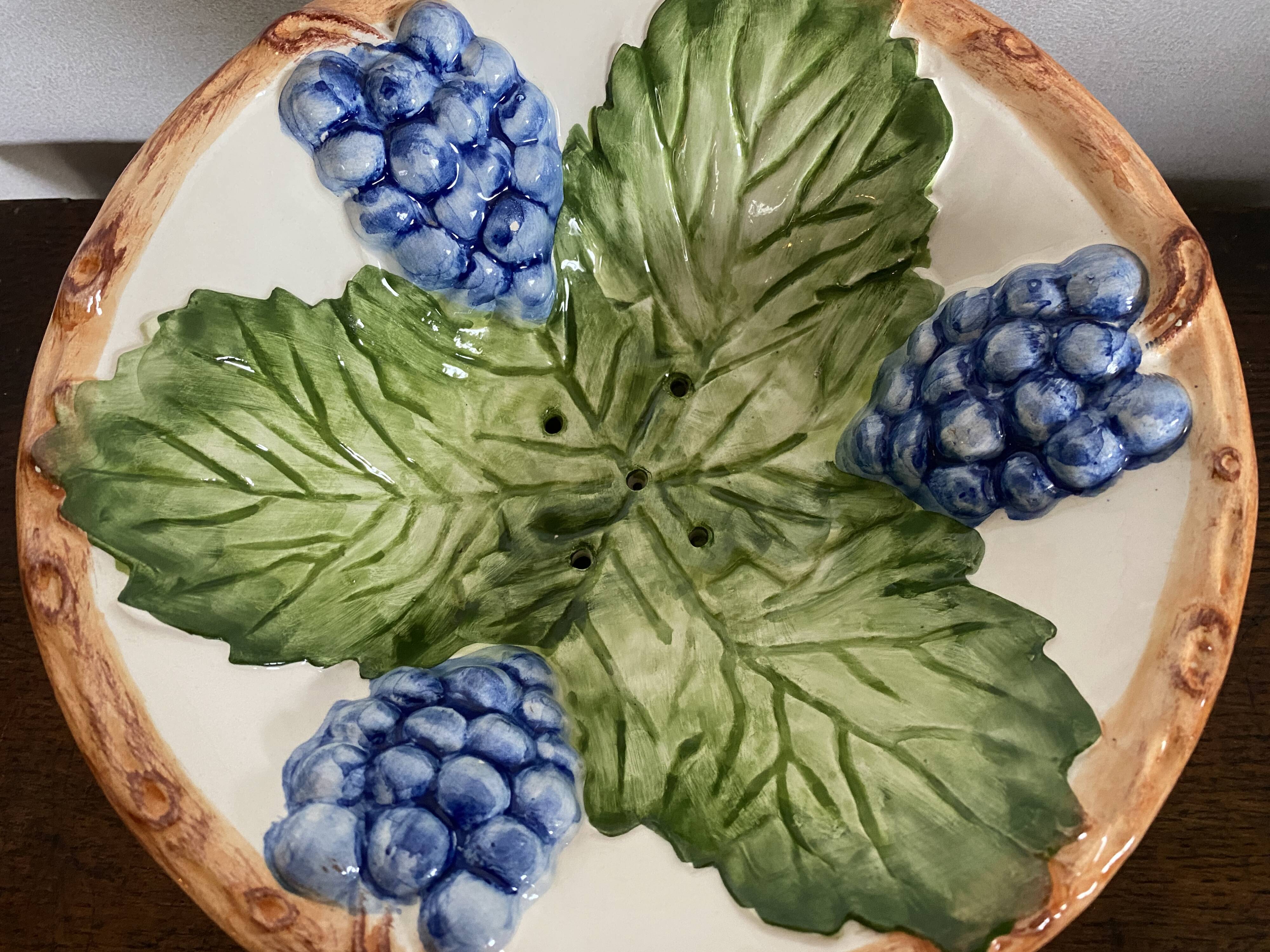 Beautiful vine pattern slip strainer