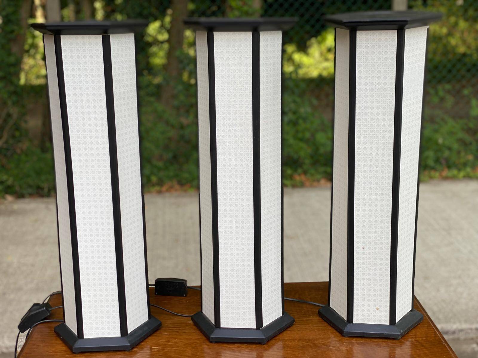 Column table lamps in the style of 90s Japanese lanterns.