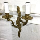 Paire d’appliques bronze 2 lumières style Louis XV